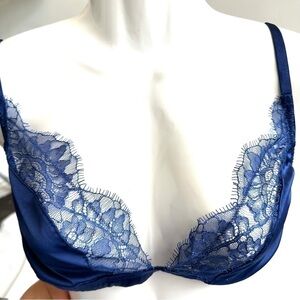 Victoria's Secret Women’s Satin Lace Bralette size L